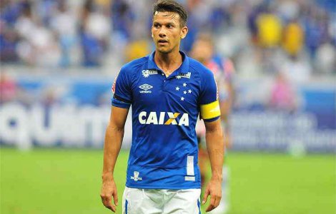 Fotbalistul care a căzut cu mașina într-o prăpastie de 200 de metri și a scăpat