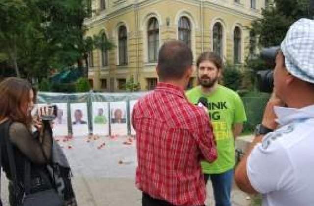 Remus Cernea: Romania va fi libera cand va avea presedinte o lesbiana rroma si atee