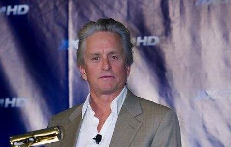 Michael Douglas si Matt Damon, cuplu gay intr-un film despre pianistul Liberace