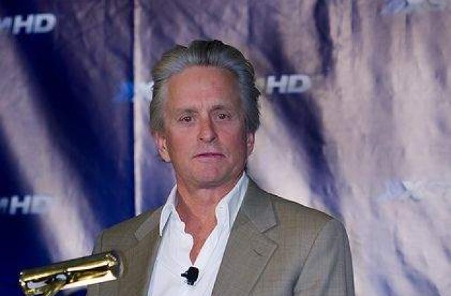 Michael Douglas si Matt Damon, cuplu gay intr-un film despre pianistul Liberace