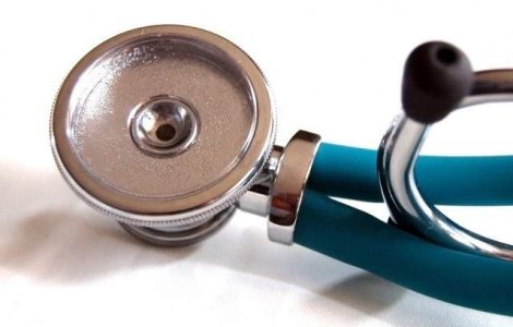 O eleva de 14 ani, cu simptome de gripa, a murit la spital