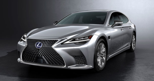 Lexus a prezentat LS facelift: modificări de design și suspensii îmbunătățite