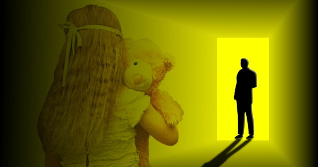 Oltean de 64 de ani, acuzat că a agresat sexual o fată de 10 ani