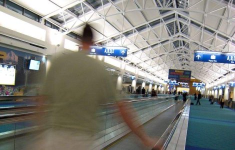 Criza intoarce roata: Imigrantii est-europeni parasesc Irlanda