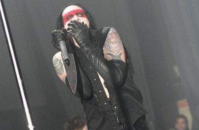Marilyn Manson are gripa porcina