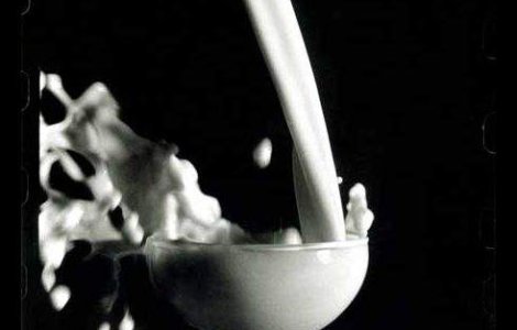 UE: Pe 5 octombrie "ne intalnim" pentru a discuta criza din sectorul laptelui