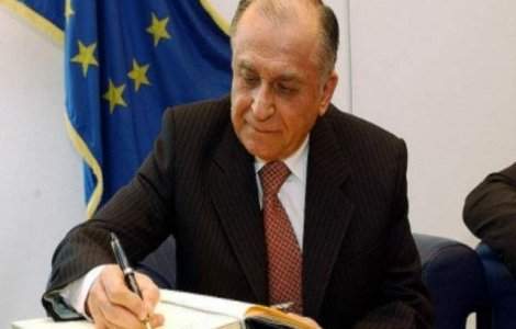 Ion Iliescu a fost la Spitalul Elias pentru investigatiile periodice