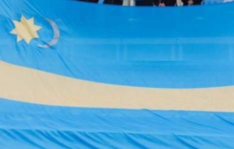 Kelemen Hunor i-a inmanat lui Antonescu un steag secuiesc ca gest simbolic impotriva dezbinarii