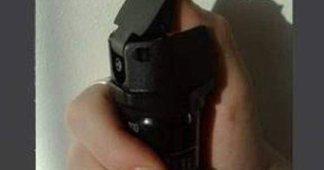 Un elev a murit dupa ce un barbat i-a pulverizat spray paralizant in fata