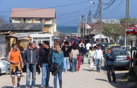 Restricții la terasele din Vama Veche: muzică la volum redus în weekend