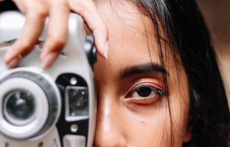 FOTO Acest fotograf călătorește în lumea întreagă pentru a demonstra că frumusețea este un limbaj universal