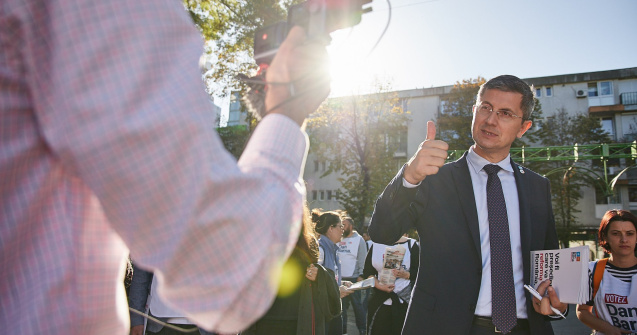 Barna, după ce a fost acuzat de Orban: Am traversat Piața Victoriei spre casă