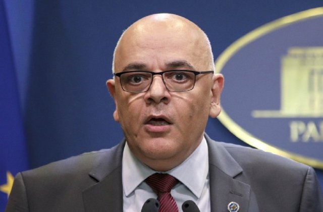 Raed Arafat, amenințat cu moartea pe Facebook de un conspiraționist