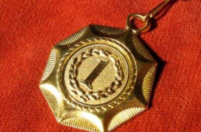 Ministerul Educatiei pregateste un pachet de masuri pentru pastrarea olimpicilor in tara