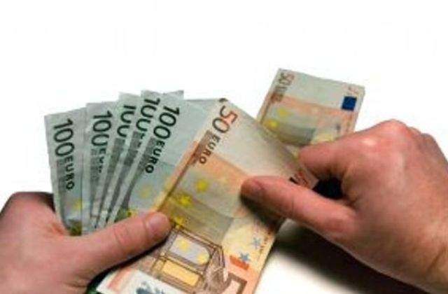 Jumatate dintre greci fac evaziune fiscala. In top se afla doctorii si avocatii