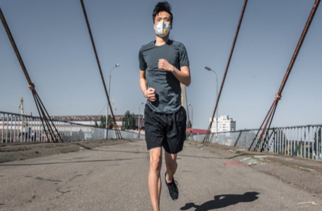 Experimentul fizicianului Cristian Presură: "Am purtat două măști și am făcut efort"