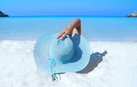 Cum plănuiesc alte țări să atragă turiști: 3.000 dolari dacă te infectezi