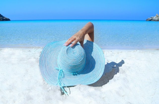 Cum plănuiesc alte țări să atragă turiști: 3.000 dolari dacă te infectezi sau cazare gratuită