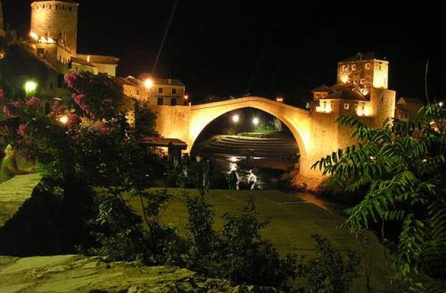 VIDEO: Stari Most, podul care a murit in razboi