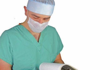 Bucuresti: Studentii la medicina nu mai au voie sa-si primeasca partenerii in camin