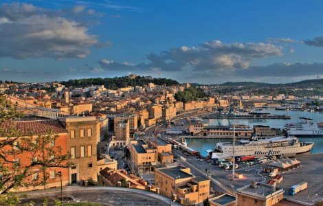 (P) Carpatair lanseaza zboruri directe din Bucuresti spre Italia