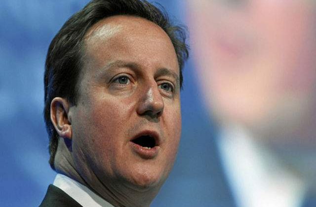 Cameron promite ca va limita accesul migrantilor la ajutoarele sociale