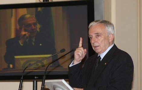 Isarescu sfatuieste statul cum sa intervina in economie