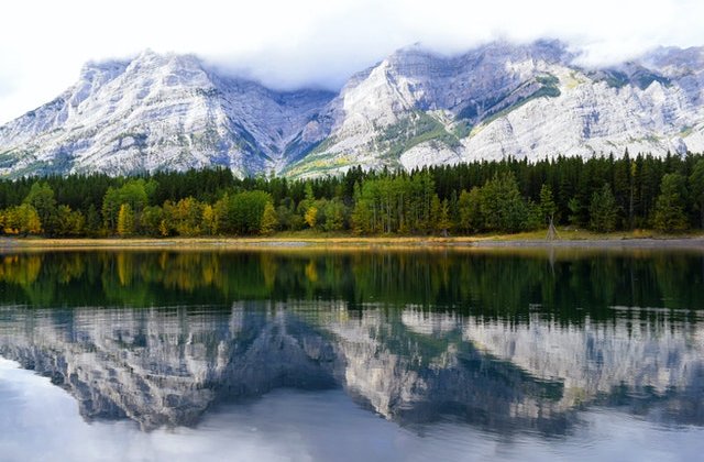 VIDEO Mai mulți turiști care s-au dus să vadă topirea ghețarilor au murit în autobuz