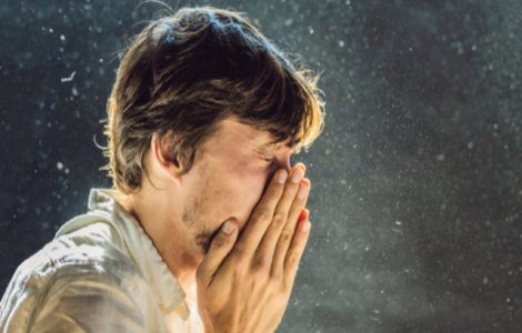  Top  Spune-mi cum strănuți ca să îți spun ce personalitate ai