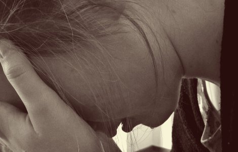 DIICOT a arestat o grupare de violatori și producători de pornografie infantilă