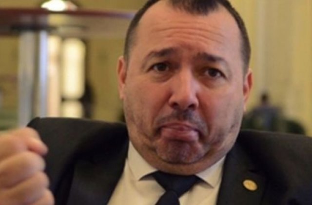 Rădulescu: ”Un polițist cu 4 sau 7 clase mă învață pe mine cum să port mască”