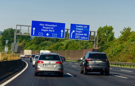 Germania vrea să propună o taxă pentru circulația pe autostrăzile din UE