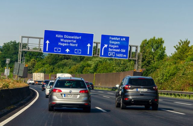 Germania vrea să propună o taxă pentru circulația pe autostrăzi în toate statele Uniunii Europene