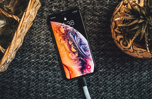 Ce alegi între un iPhone XS și un iPhone 11? Depinde ce contează pentru tine