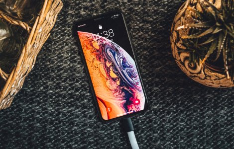 Ce alegi între un iPhone XS și un iPhone 11? Depinde ce contează pentru tine