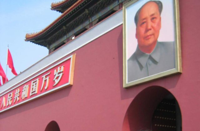 Cel mai populat stat din lume sarbatoreste cu fast 60 de ani de comunism