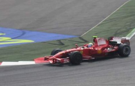 Alonso poate castiga 25 de milioane de euro pe an la Ferrari