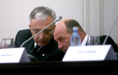 Isarescu, posibil premier tehnocrat al Romaniei?