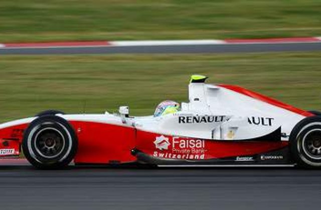 Pilotul F1 Roman Grosjean, prezent la roadshow-ul Renault din Bucuresti