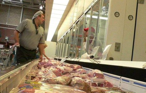 Constantin: O firma mare din Romania ar fi etichetat gresit carnea