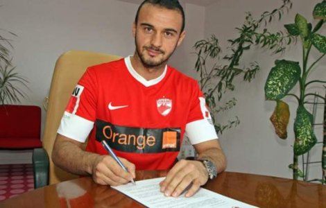 Fostul stelist Alexandru Tudose a semnat cu Dinamo