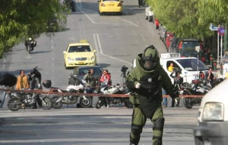 Tribunal din Atena, evacuat din cauza unei amenintari cu bomba