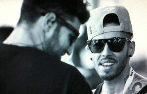  Video  Smiley si Alex Velea au lansat "Dincolo de cuvinte"