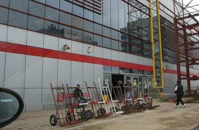 Accident de munca la Dragonul Rosu: Unui barbat i s-au retezat picioarele