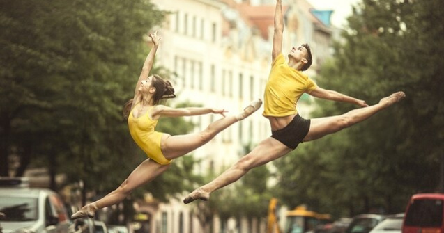 FOTO Lumea ca o scenă. Dansatorii care dau viață orașului
