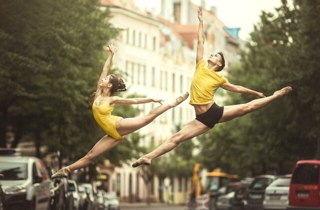 FOTO Lumea ca o scenă. Dansatorii care dau viață orașului