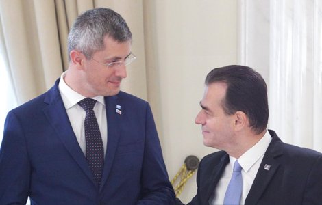 USR-PLUS, atac la Orban: „PNL prezintă sondaje măsluite pentru a-și păcăli candidatul și alegătorii”