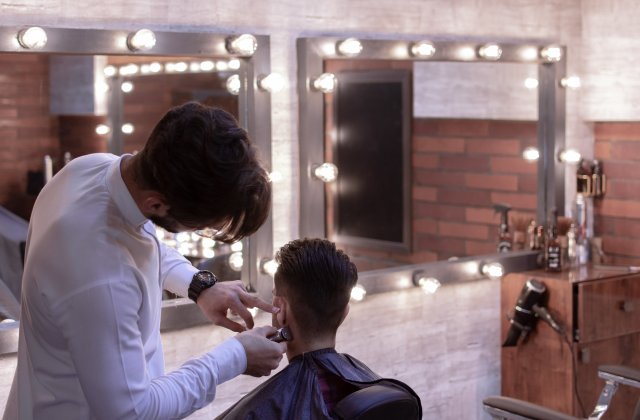 Motive pentru a angaja în această perioadă persoane care au nevoie acută de un venit stabil