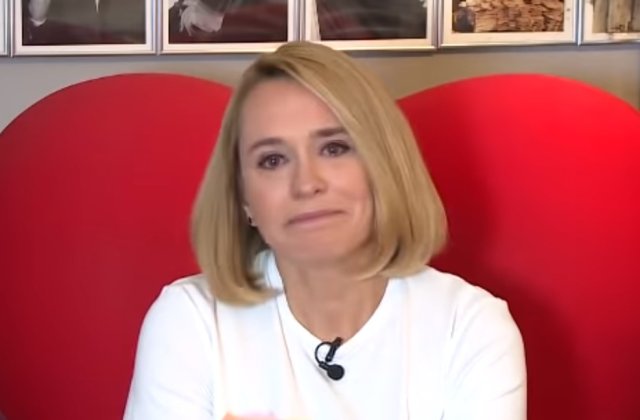 Adepții teoriilor conspirației privind Covid-19 cer demisia Andreei Esca: &bdquo;Reprezintă un pericol pentru opinia publică&rdquo;