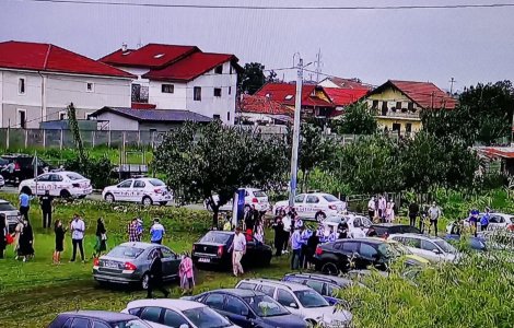 FOTO Botez cu 250 de participanți, întrerupt de polițiștii din Timiș. Invitații s-au ales cu amenzi uriașe